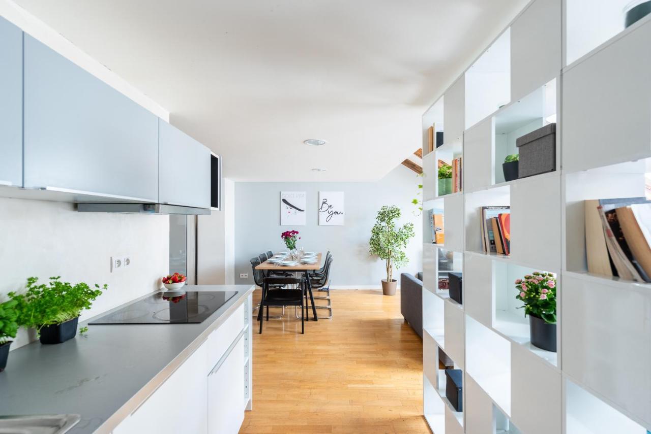 Duplex With Ac In Center Apartamento *